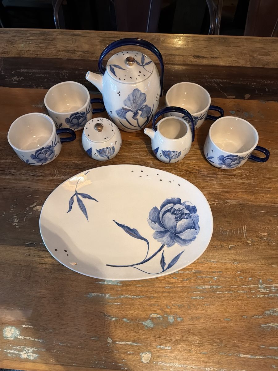 Flawless Anthropologie Hand-Painted Floral Ceramic Tea Set - Teapot, 4 Cups, Creamer, Sugar, Platter - White & Blue. Plate L 13”