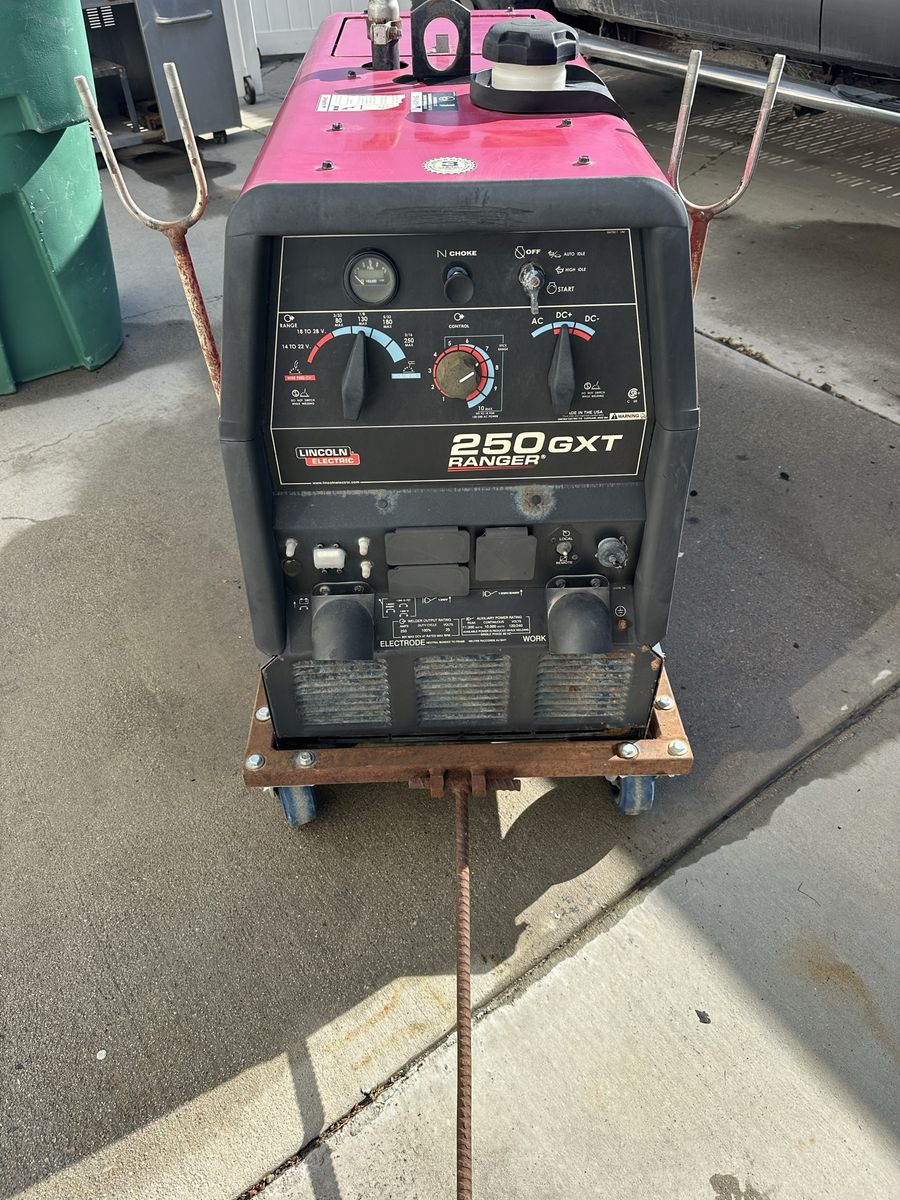 Lincoln Ranger 250 GXT welder