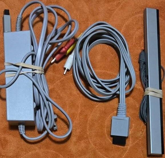 Nintendo Wii cords $5 each! trades considered!