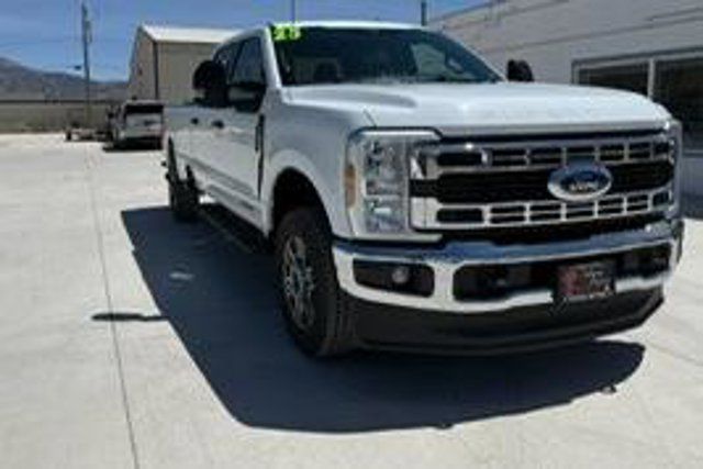 2025 Ford F-350 XLT