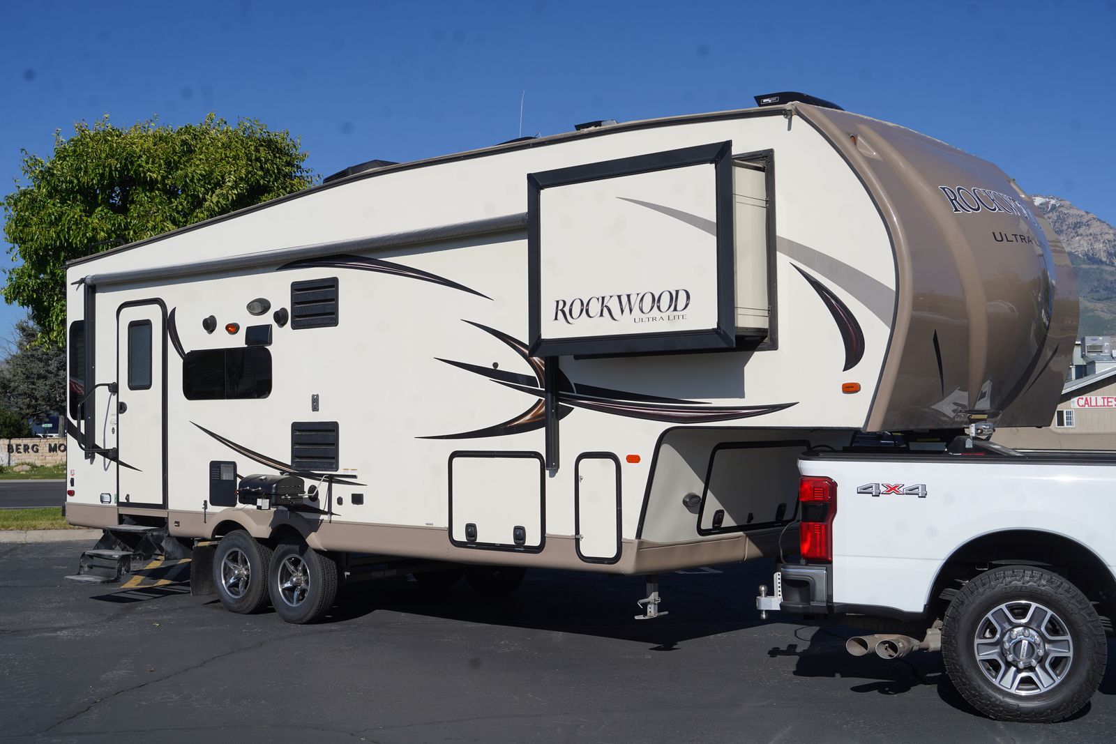 2016 Rockwood Ultra-Lite 2720 WS