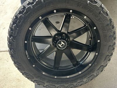 22x12 with tires 35s 6x135 Ford Lug pattern