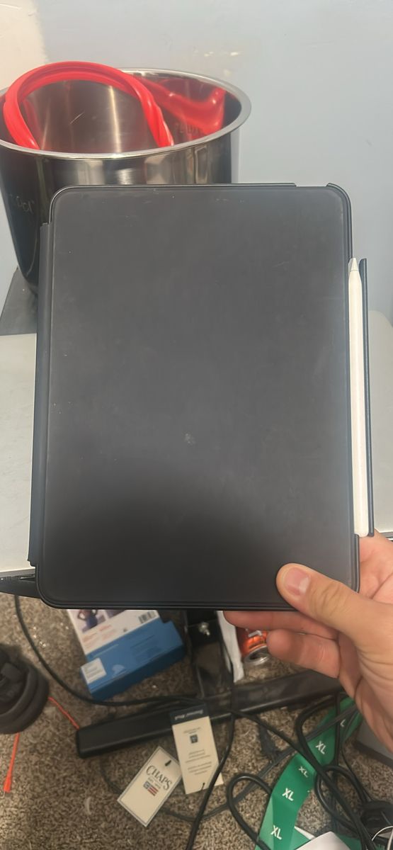 Main image 3