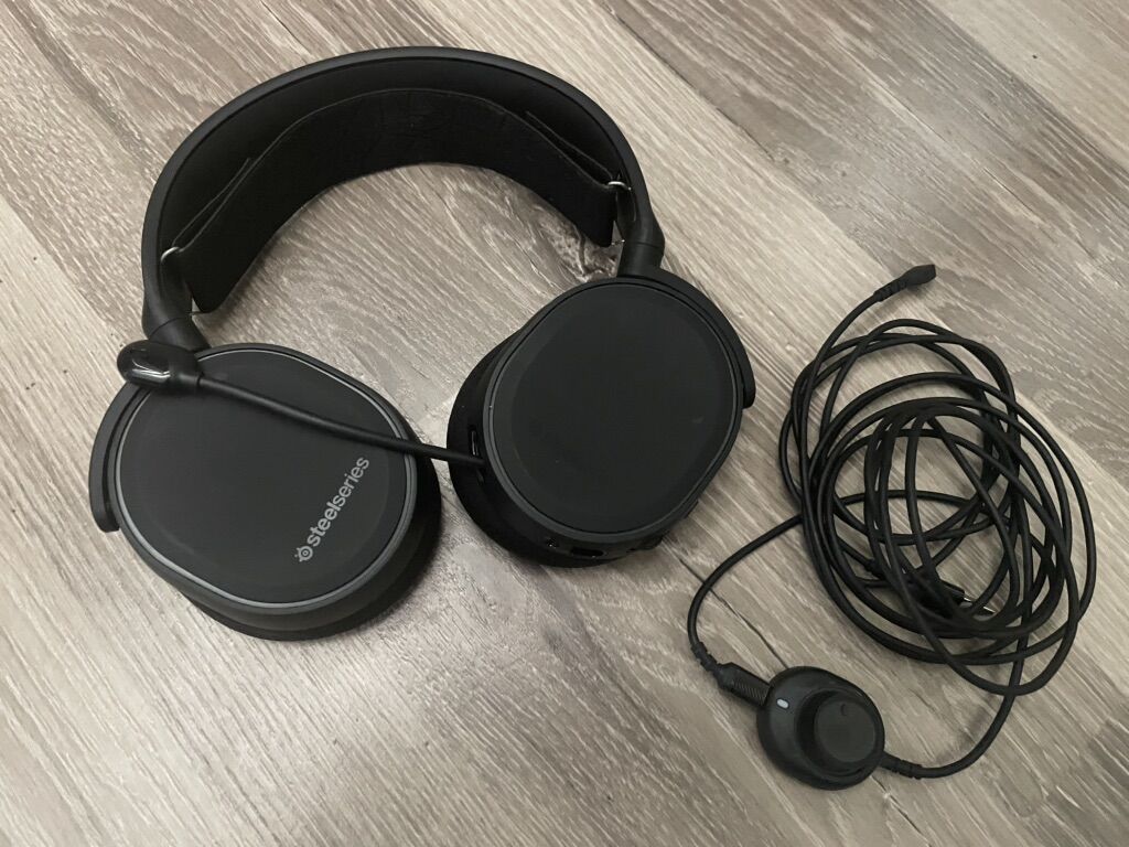 SteelSeries Arctis 5 Gaming Headset!