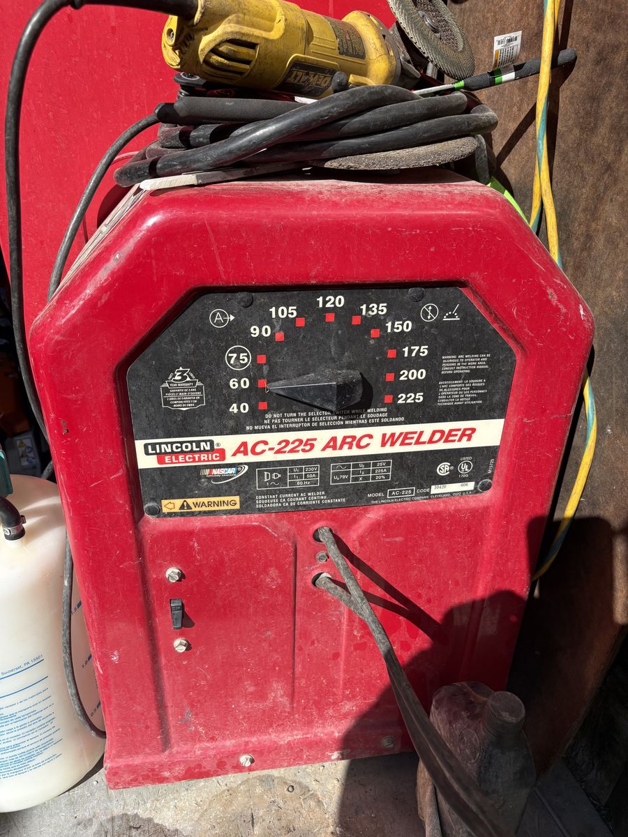 Lincoln 225 Arc Welder