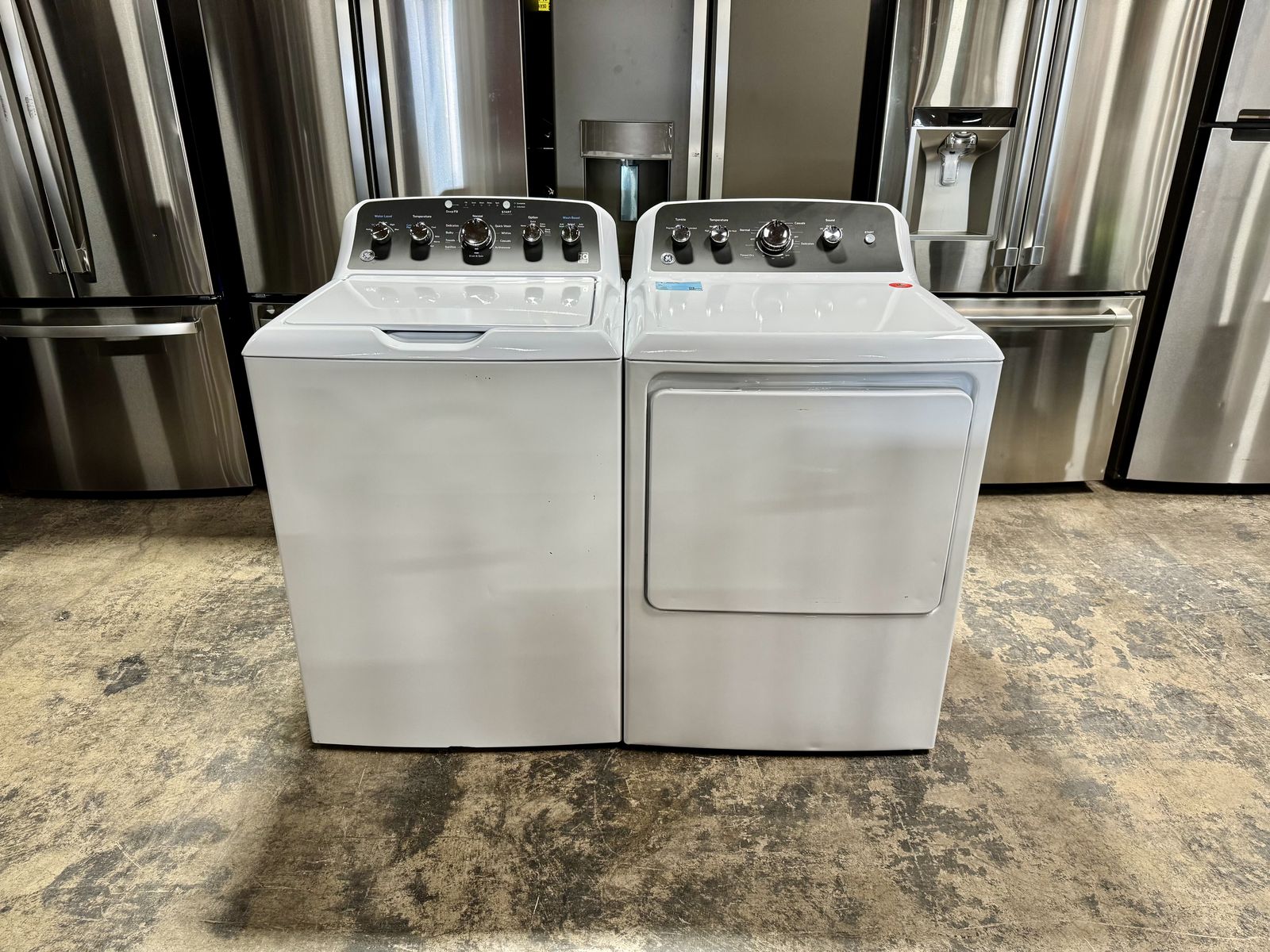 NEW GE WASHER AND DRYER SET WITH SANITIZE