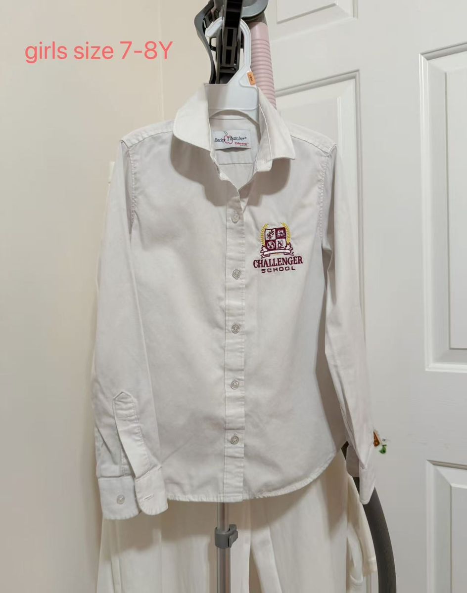 Challenger girls shirt size 7-8Y