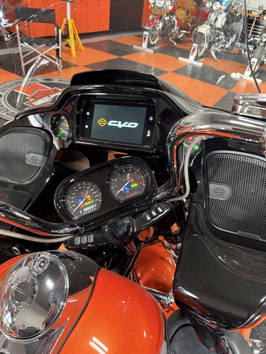 2022 Harley Davidson CVO Road Glide Limited