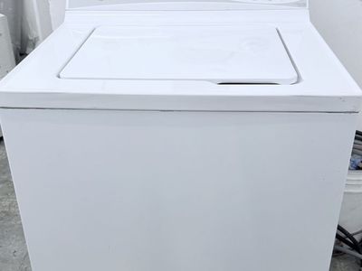 Hotpoint Top Load Washer - White, Large Capacity, Multiple Wash Cycles