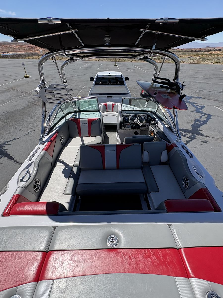 Main image 13