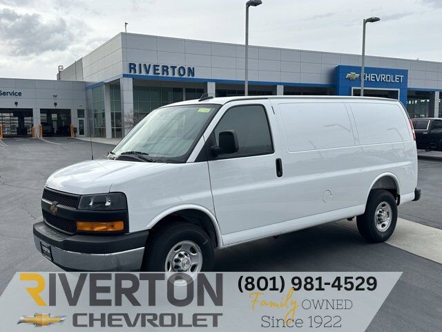 2025 Chevrolet Express 2500
