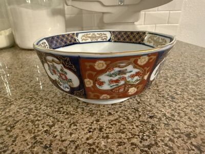 Japanese Imari Anita Porcelain Bowl