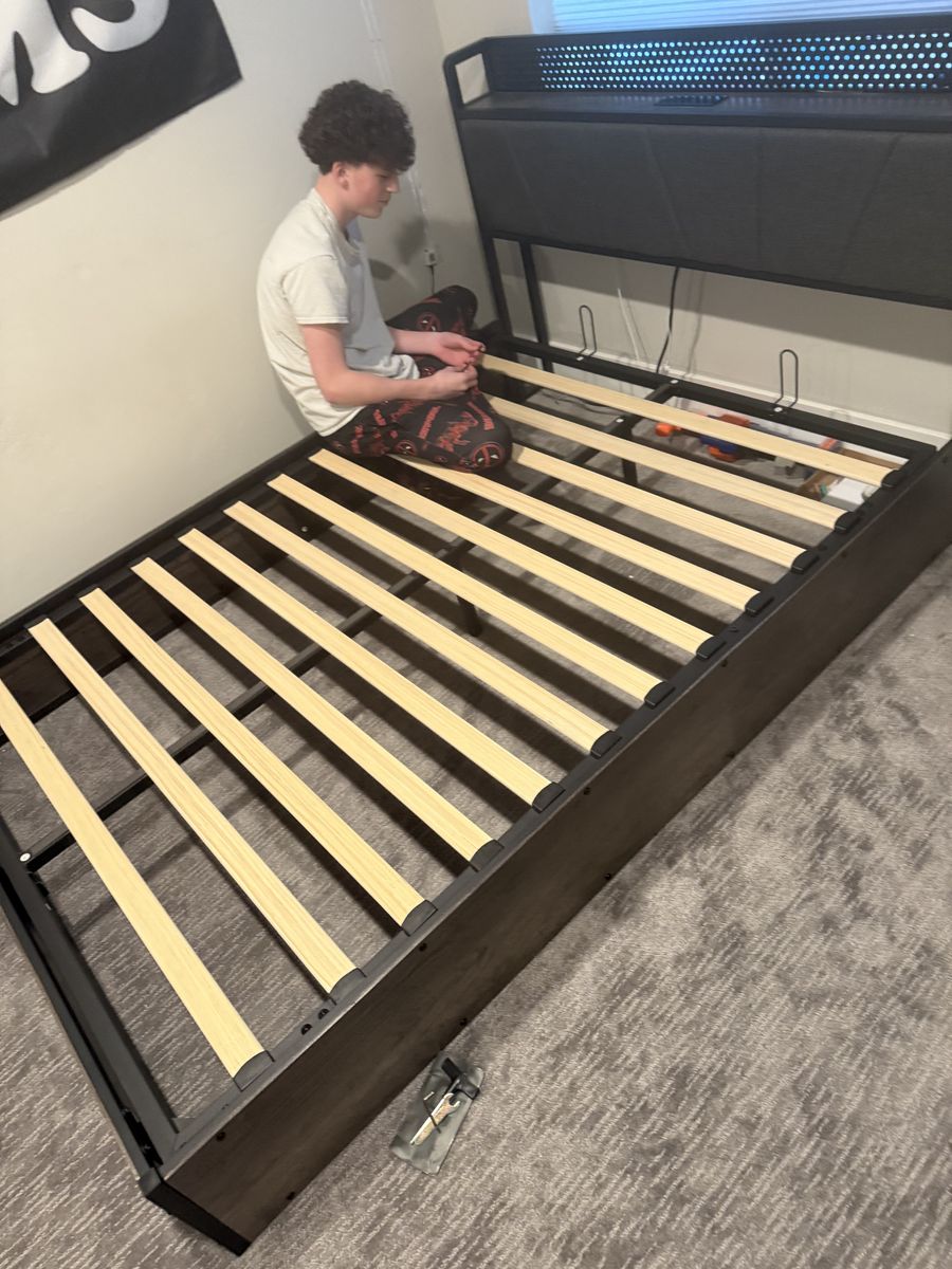 Full Size Bed With LEDs