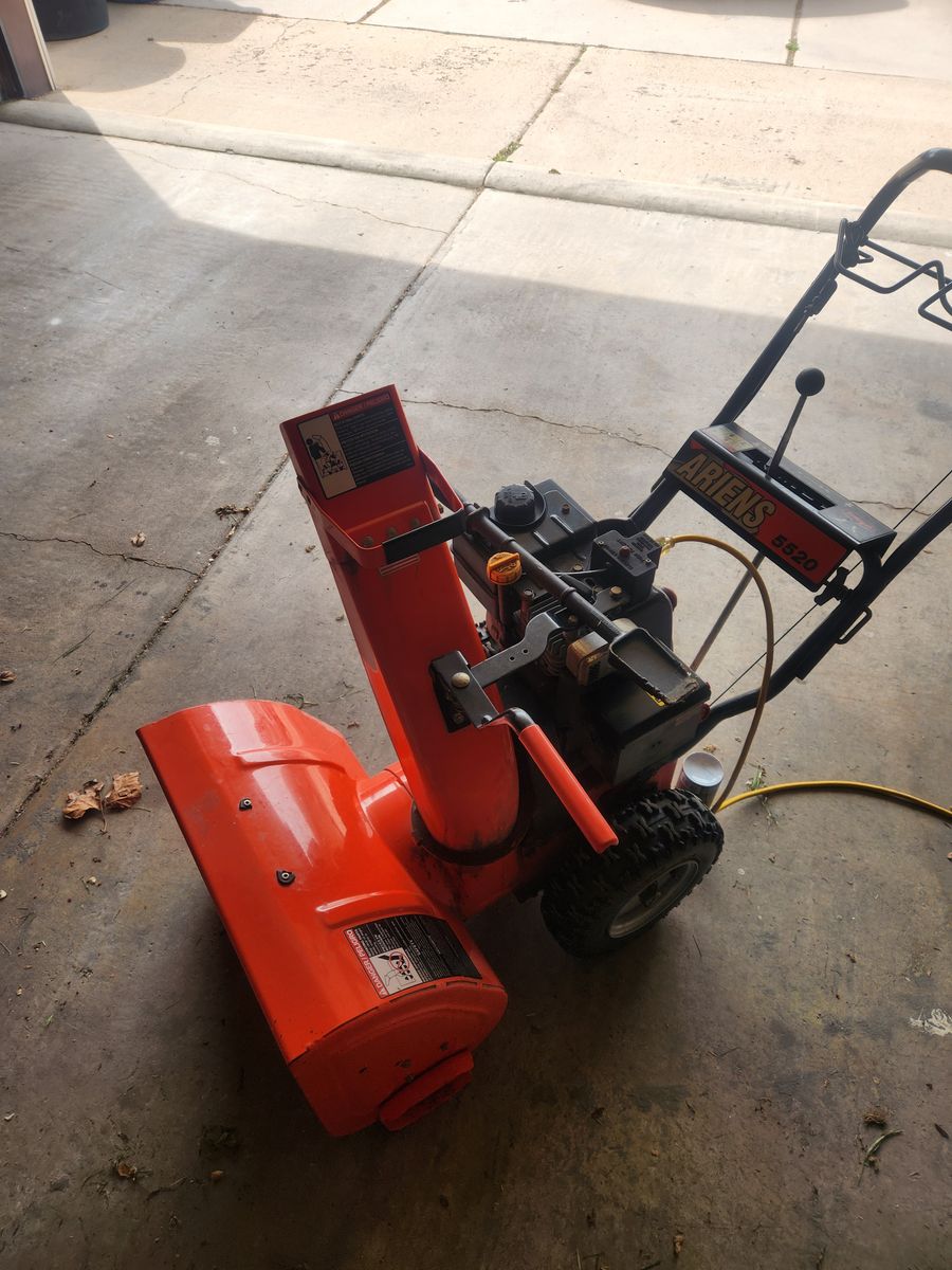 Ariens 5520 snowblower