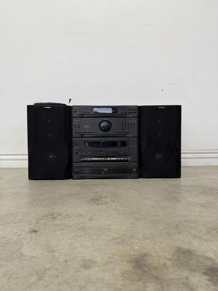 Magnavox AS 640 Compact Stereo System with Dual Cassette and CD Player