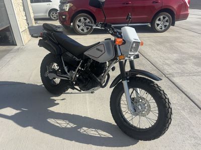 2025 Yamaha TW200
