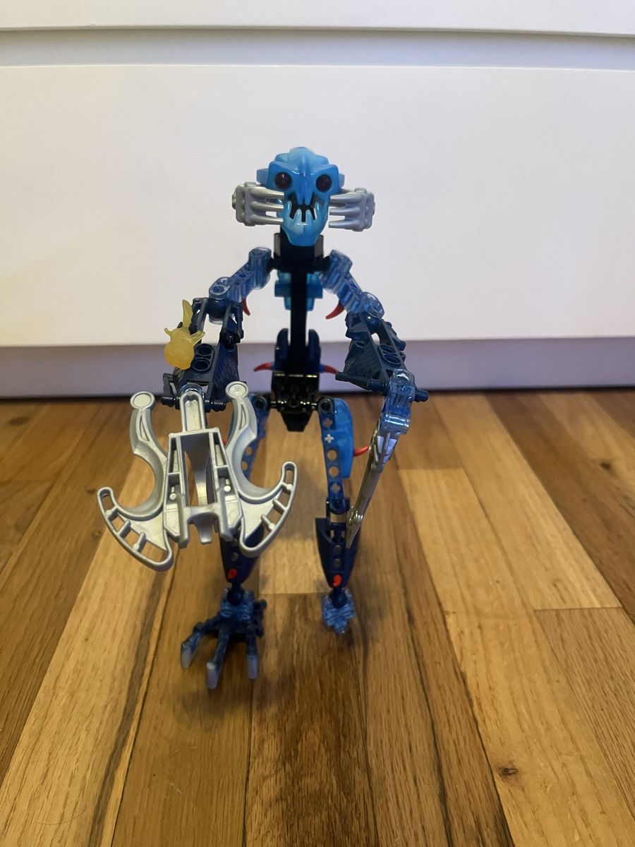 Lego bionicle Takadox 8916 97% complete