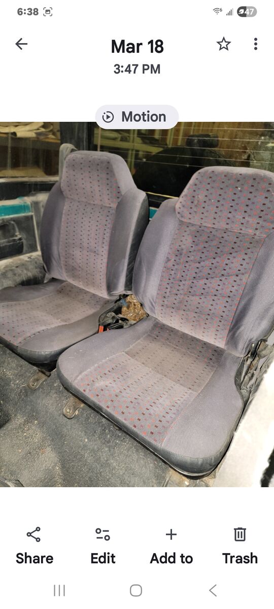 GEO TRACKER SUZUKI SIDEKICK  SPIT BACK SEATS.