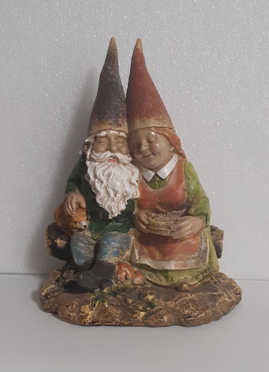 Napco Imports Colorful Cuddly Gnome Couple 12 x 9 inch Resin Stone Collectible Figurine
