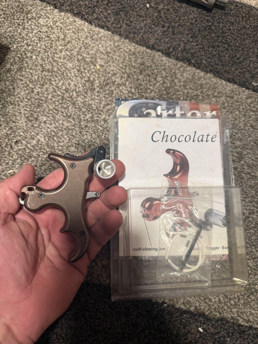 Carter chocolate addiction 3 finger