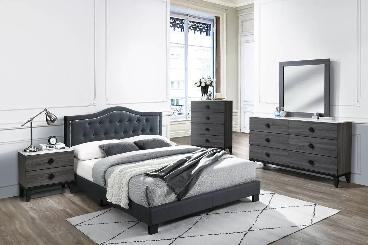 NEW Queen 7 PIECE BEDROOM SET -NEW IN BOX