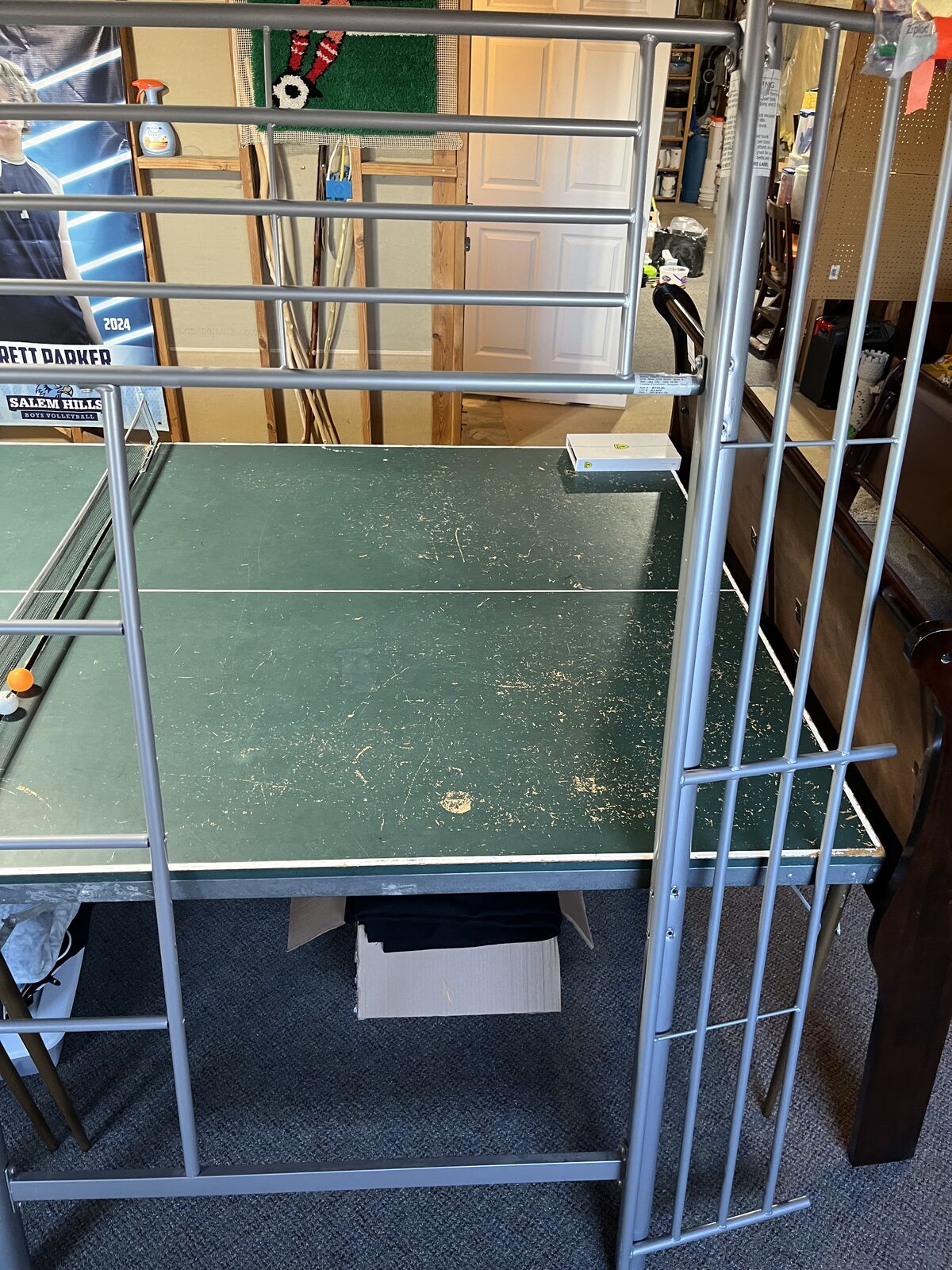 Loft bed (silver metal)