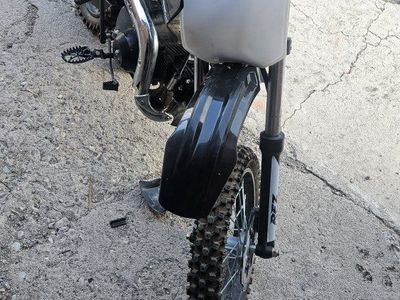 Apollo RFZ Dirt Bike - Black/White Off-Road Pit Bike