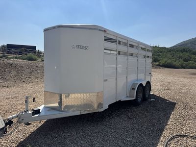2010 Titan 3 Horse Trailer