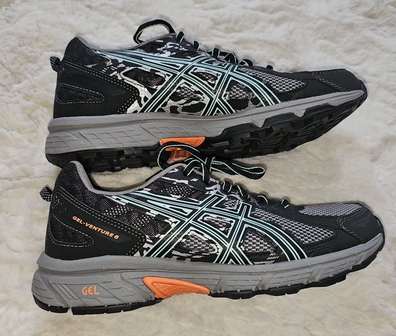 Asics  Gel Venture 6 Women's 9 Men's 7.5