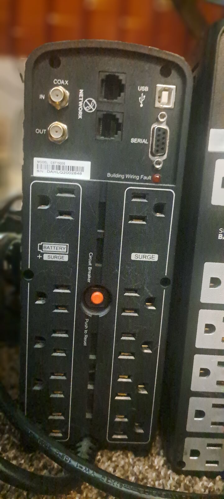 Cyber Power Backup CST1500S