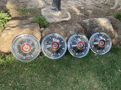 1974 Ford Bronco/F150 Truck Hubcaps