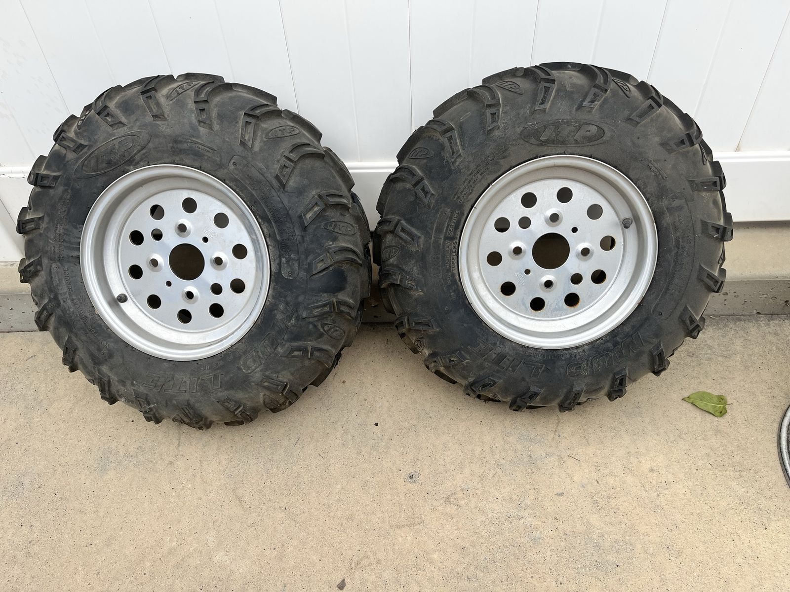 ATV wheels & tires