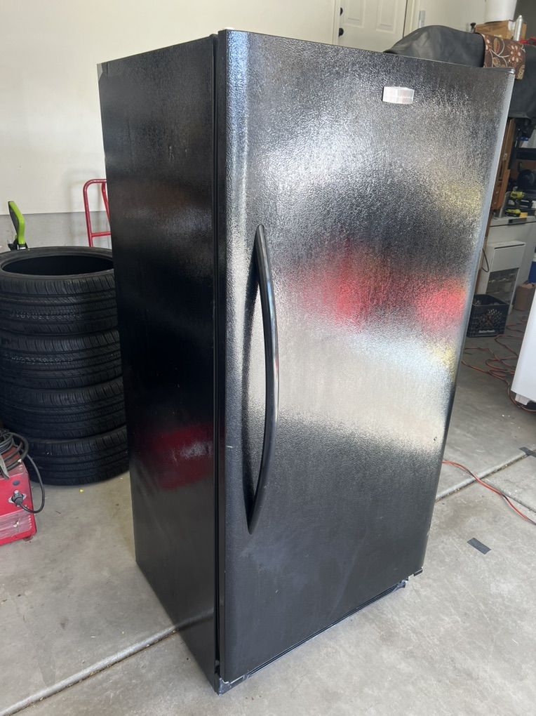 17cu/ft Upright Freezer Garage Ready Frost Free