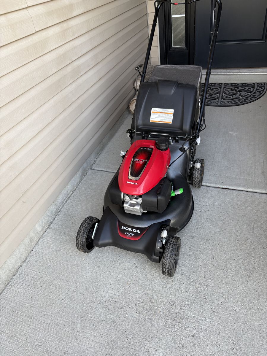 HONDA HRN216 ( NEWEST MODEL )