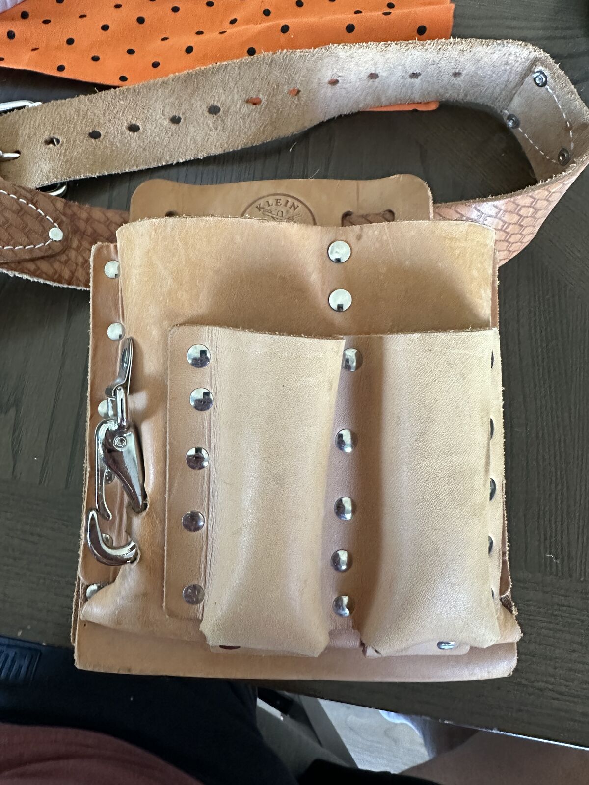 Klein 5164 Leather 8 Pocket Tool Pouch w/Leather Belt.