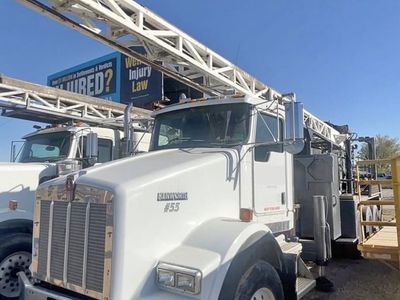 2005 Kenworth - EZ Bore Drilling Rig