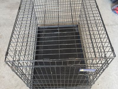 Large foldable dog crate/kennel