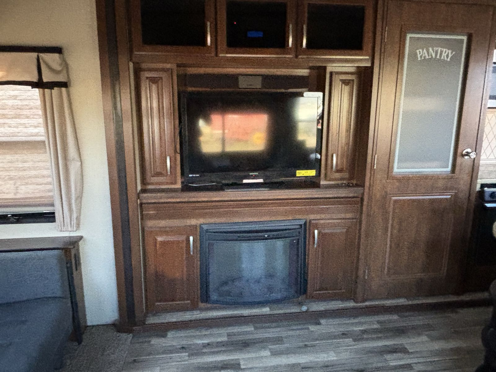 Main image 11
