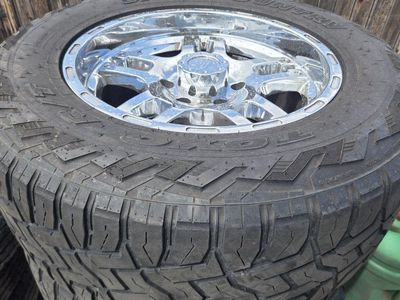 Toyo Open Country A/T 275/65R18 Tires with Chrome 18 inch Rims Set of 4- 6x139.7 Toyota