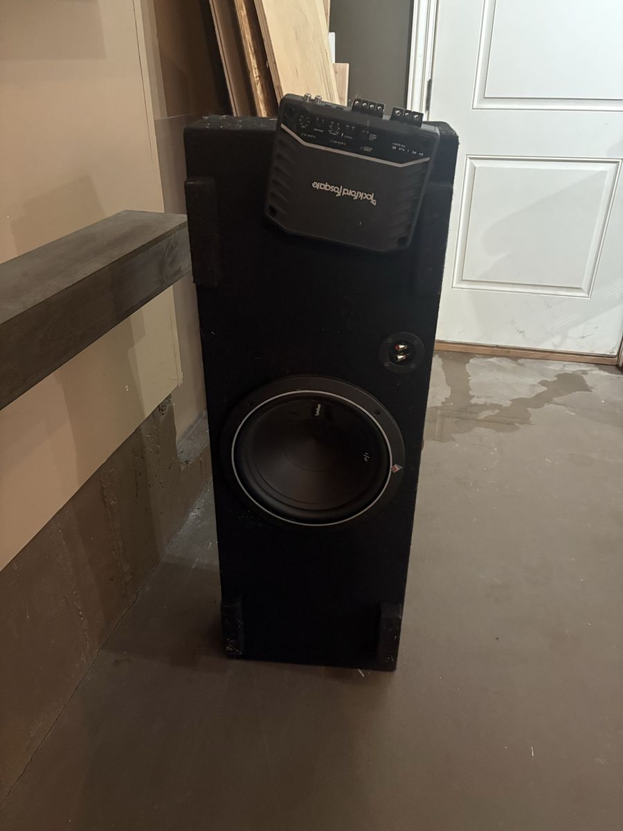 Rockford Fosgate 12” Sub + Amp w/ Custom Jeep Box