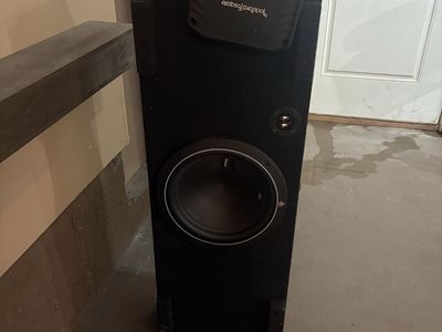 Rockford Fosgate 12” Sub + Amp w/ Custom Jeep Box