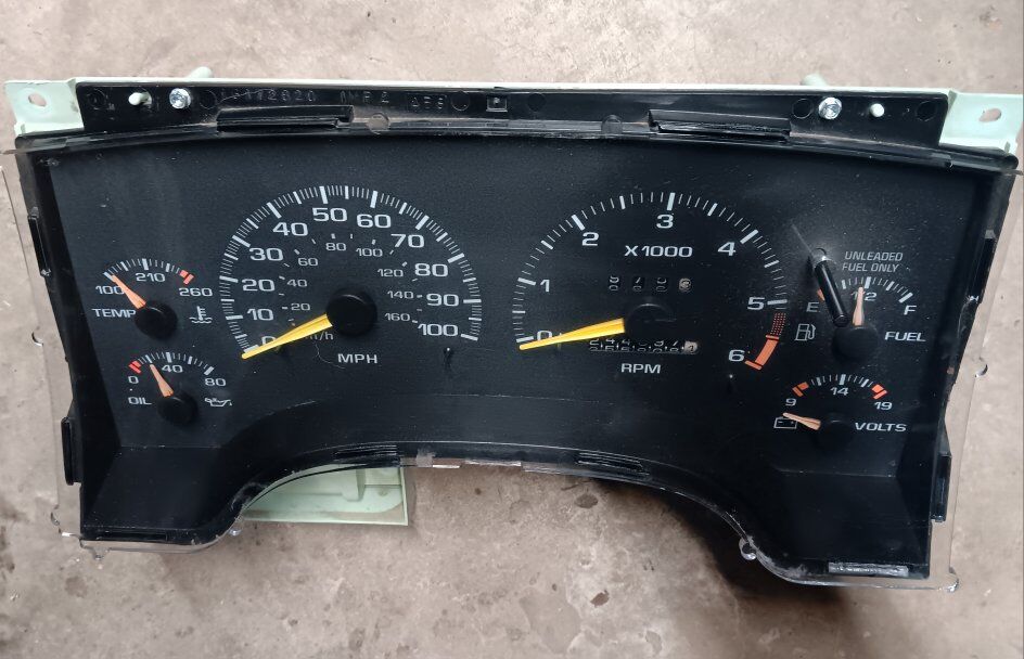 1995-1997 Chevrolet S10 Blazer Gauge Cluster