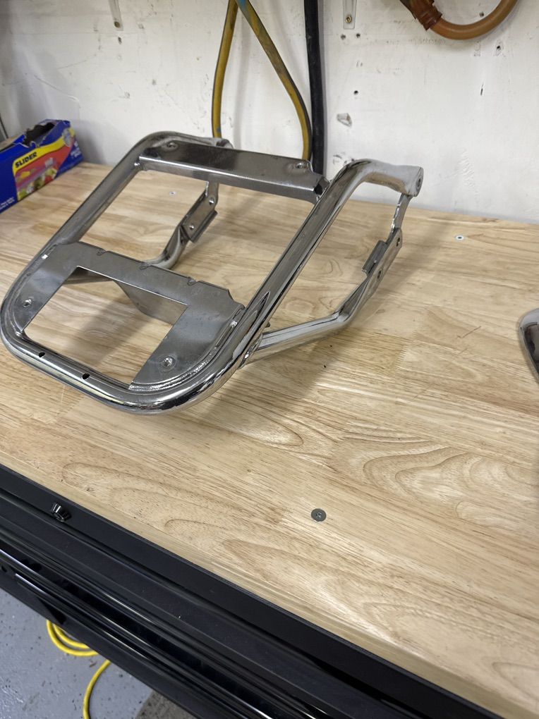 Harley Ridgid Tour Pack Mount