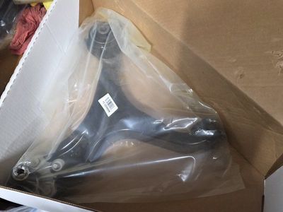 Brand New MOOG Front Lower Control Arms (Pair) with ball joints- Fits 2014-2015 Honda Civic Si / Acura ILX 2.4L