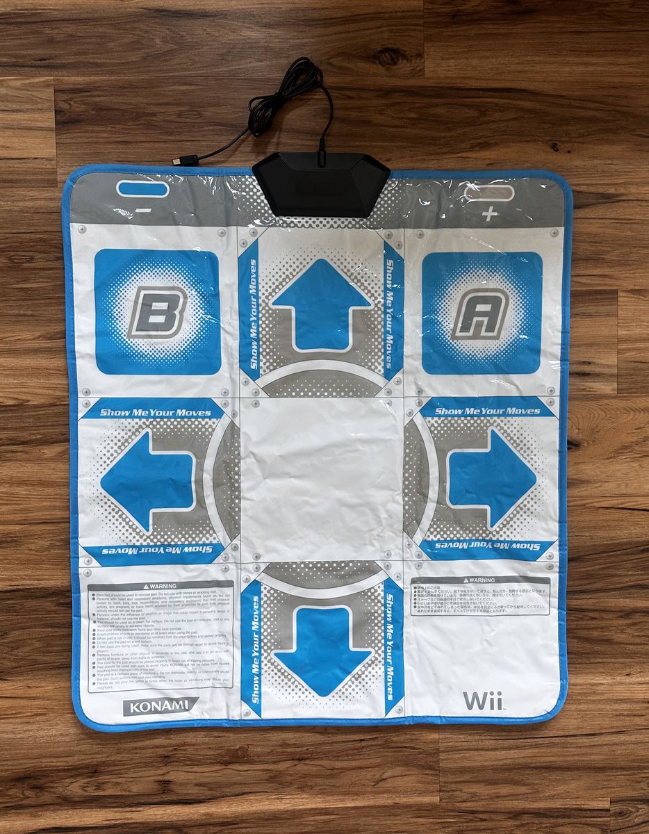 Wii Dance Dance Revolution Hottest Party 2 Bundle