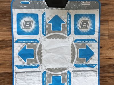 Wii Dance Dance Revolution Hottest Party 2 Bundle