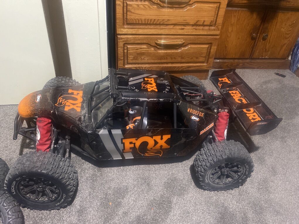 RC CAR LOSI