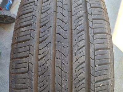 235/55R19 ADVANTA ER-800