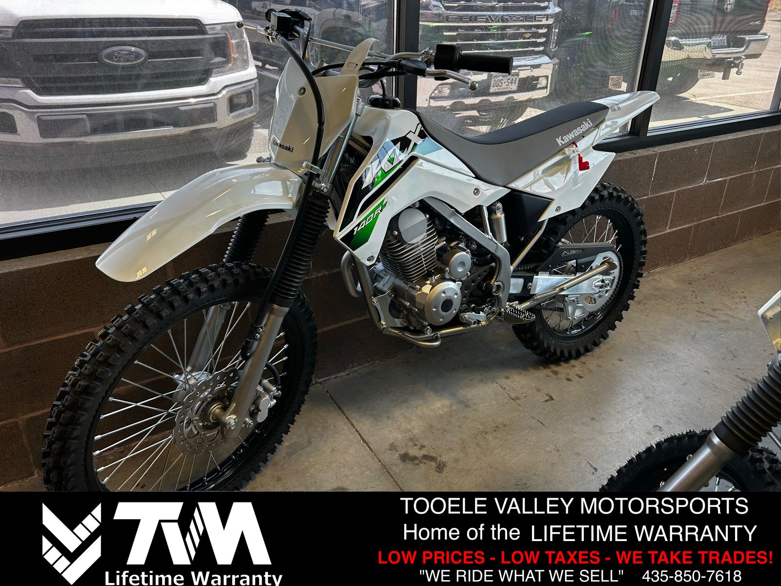 2027 Kawasaki KLX 140R F