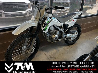 2027 Kawasaki KLX 140R F